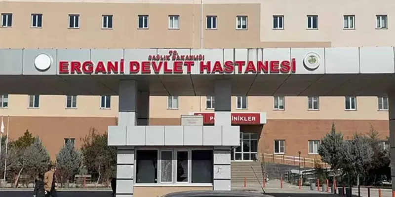 Diyarbakır'da Kan Donduran Olay! Baba, Kızlarını Uyurken Bıçakladı!
