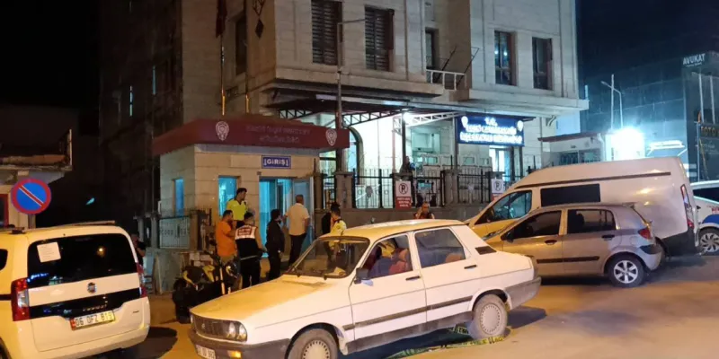 Adıyaman'da Silahlar Konuştu: 2 Yaralı! Olay Yerinden İlk Görüntüler!