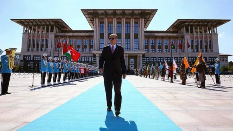 AKP’nin yeni anayasa için kurduğu komisyonun ilk toplantısı bugün Külliye’de