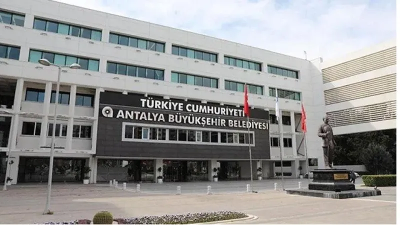 Antalya Büyükşehir Belediyesi'nde rüşvet soruşturması: 8 gözaltı