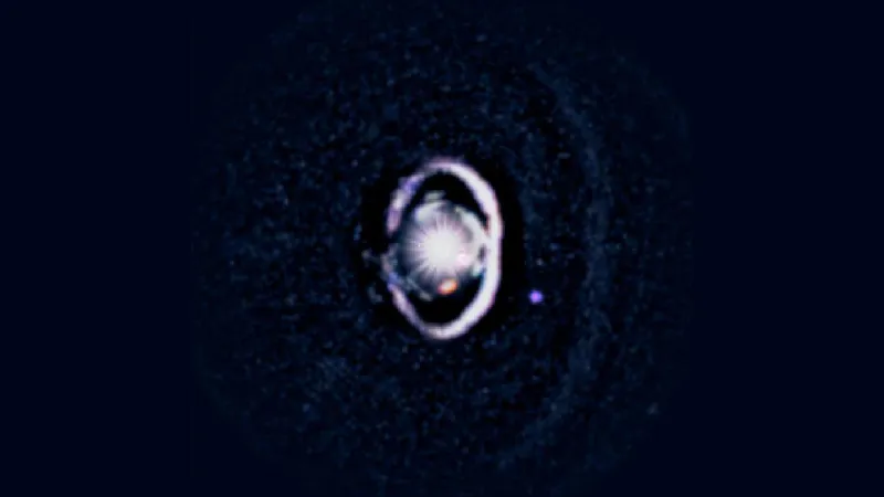 Astronomlar ilk kez karanlıkta doğan bir bebek gezegenin fotoğrafını çekti