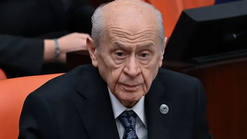 Bahçeli Grup Toplantısını Yine İptal Etti! Neler Oluyor?