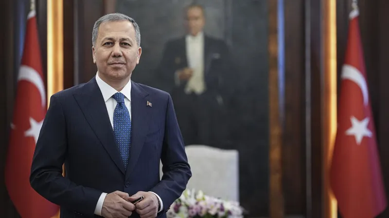 Bakan Yerlikaya: Bayramlar bizi sevdiklerimize kavuşturmak içindir, ayırmak için değil