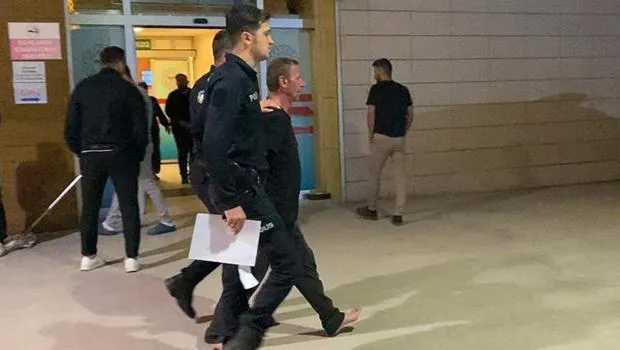 Bursa'da Balta Dehşeti! Polise Saldırdı, İşte O Anlar!
