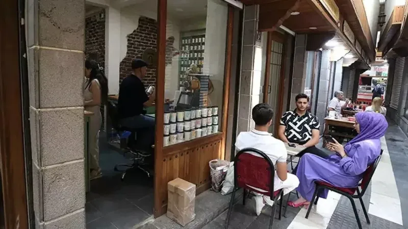 Diyarbakırlı genç kadının projesi tuttu! Dükkanı tıklım tıklım oldu