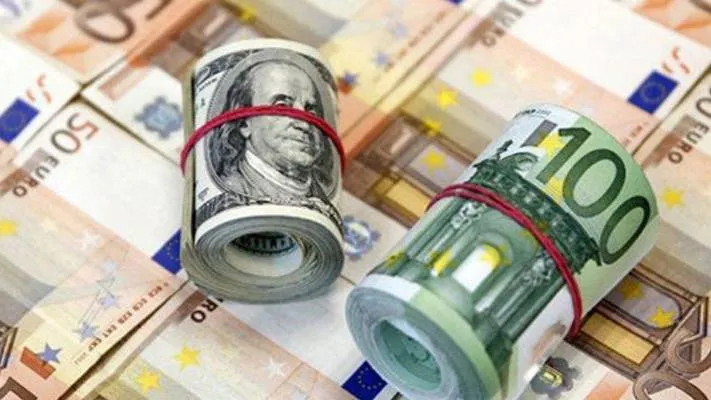 Dolar ve Euro haftaya nasıl başladı?