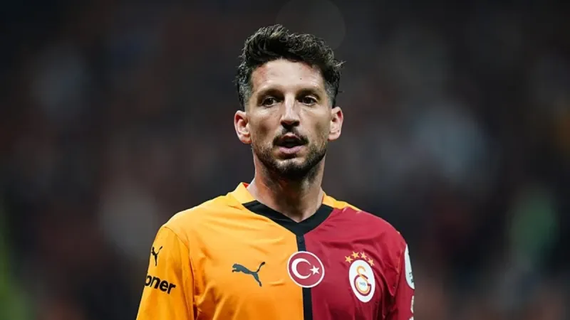 Dries Mertens Futbolu Bıraktı! İşte Yıldızın Veda Anı