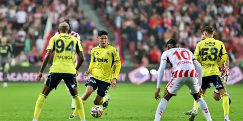 Fenerbahçe Samsun'da Şok! 2 Puan Kaybı Taraftarı Çıldırttı!