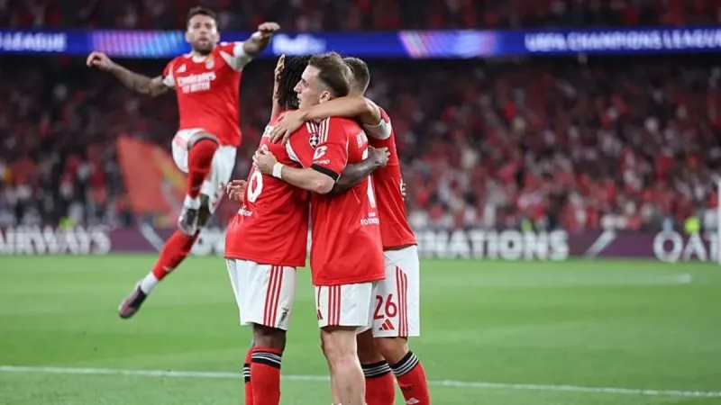 Fenerbahçe'nin Benfica Sendromu! Şampiyonlar Ligi Hayalleri Sona mı Erdi?