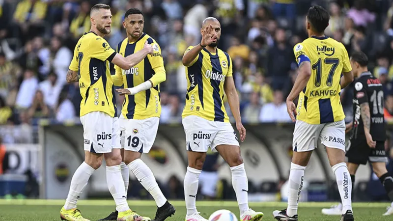 Fenerbahçe'den Bomba Transfer Hamlesi! Kamp Programı Şaşırttı