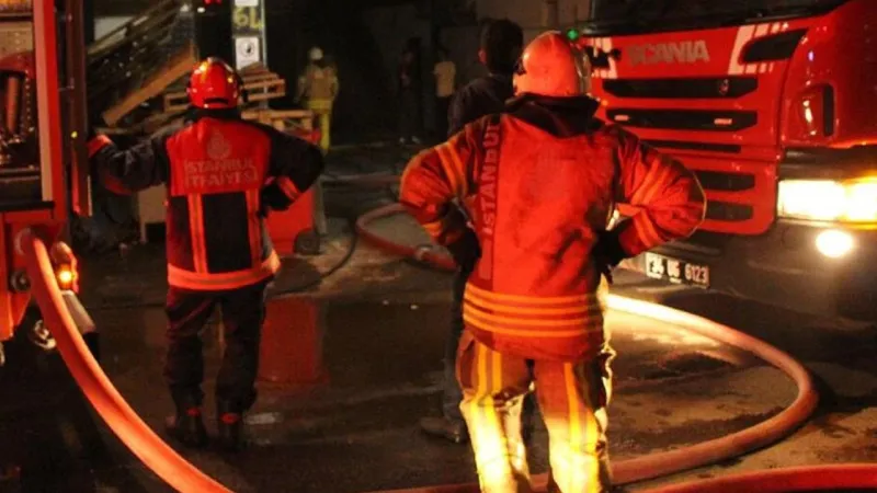 İBB'den Çanakkale'deki orman yangına destek