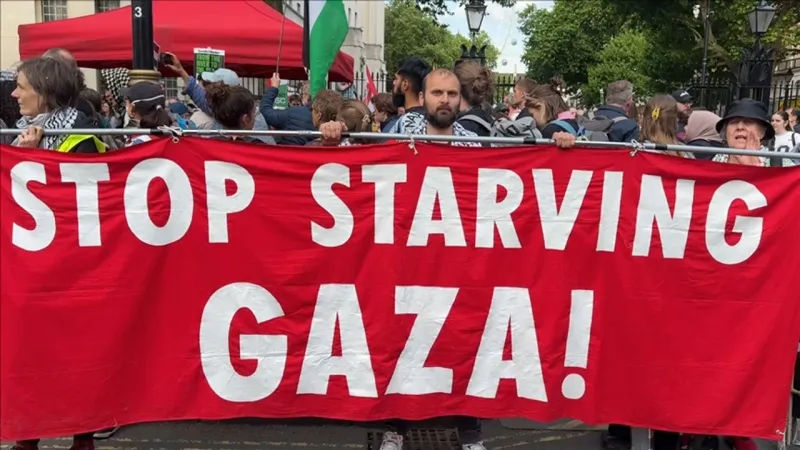 İngiltere'den İsrail'e Silah Satışına Dev Protesto!