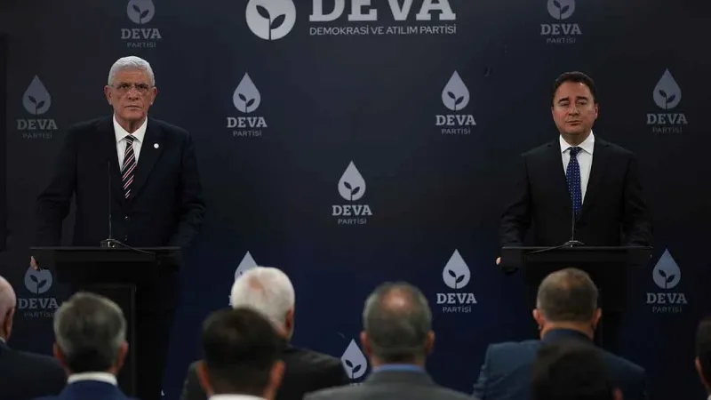 İYİ Parti ve DEVA'dan Sürpriz Hamle! Yeni Anayasa Komisyonu Kuruluyor