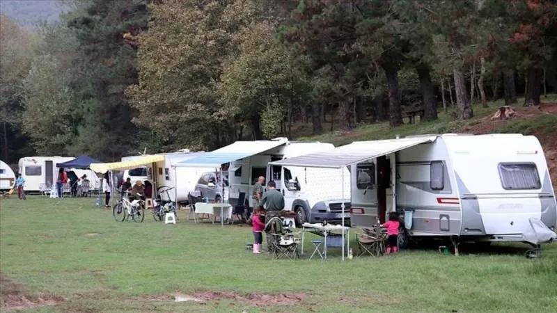 Karavan tatiline talep arttı fiyatlar uçuşa geçti | Bir haftalık kira 12 bin TL'den 70 bin TL'ye kadar çıkıyor