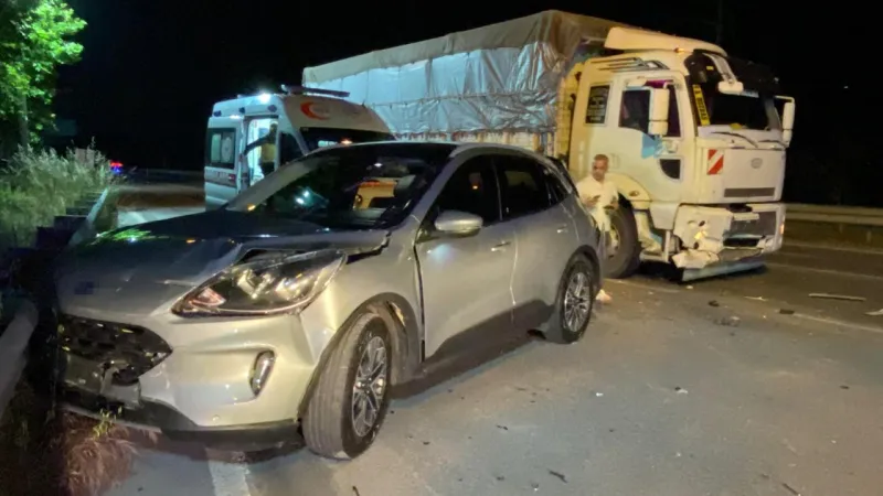 Kocaeli'de zincirleme kaza: 4 yaralı