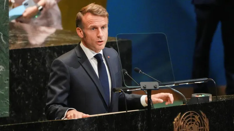 Macron: Louvre Müzesi'ndeki hırsızlık mirasımıza saldırı