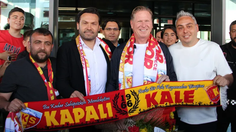 Gisdol Kayseri'de ŞOK Etkisi! Taraftarın Coşkusu!