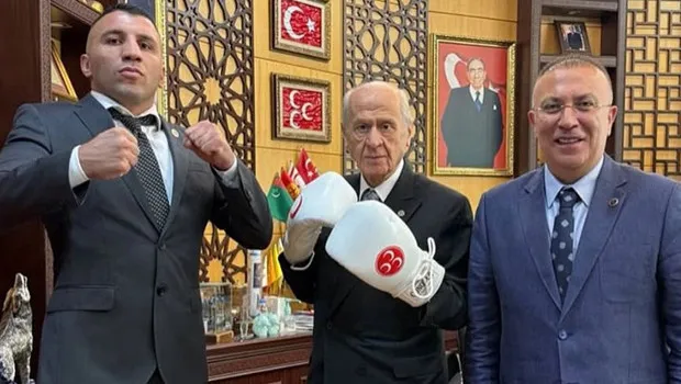 MHP lideri Bahçeli, boksör Avni Yıldırım'ı kabul etti