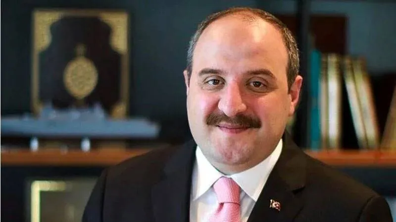 Mustafa Varank, İmamoğlu'nu hedef aldı: Kendine villa aldıran belediye başkanı değil ancak namussuz olur