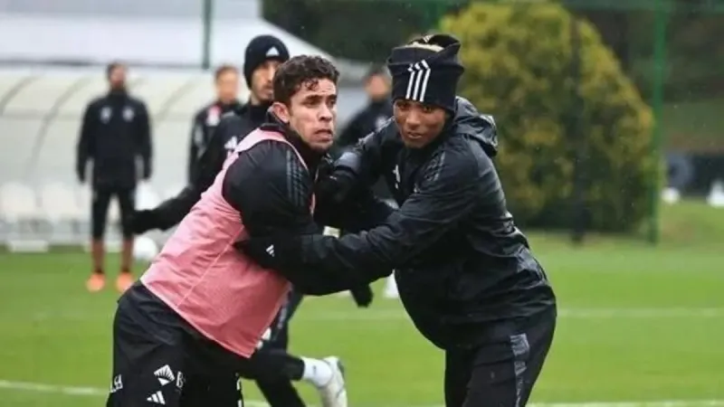 Beşiktaş'ta Derbi Sevinci! Paulista Sahalara Dönüyor Mu?