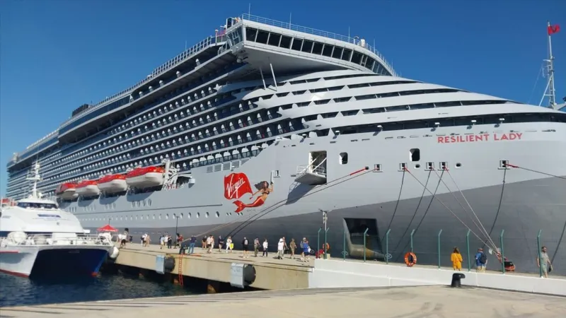 Bodrum'a Turist Akını! Kruvaziyerle Gelenler Şaşkına Çevirdi