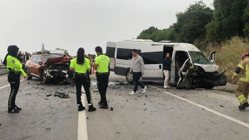 Bursa'da Şok Kaza! Yaralıları Unutup Kavga Ettiler!