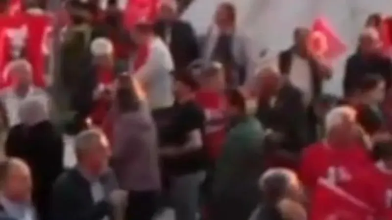 CHP Mitinginde ŞOK Hırsızlık! Silivri'de Neler Yaşandı?