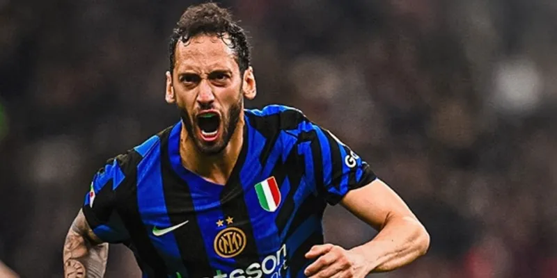 Hakan Çalhanoğlu Barcelona'yı Reddetti! İşte O Müthiş Maç