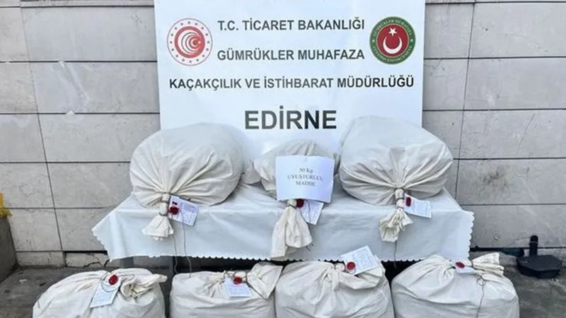Kapıkule'de Şok Baskın! 50 Kilo Uyuşturucu Nereye Gidiyordu?