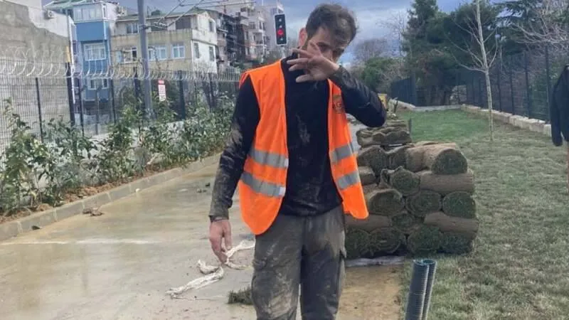 Öğretmen Özdemir'den Bakan Tekin'e Şok Suçlama: "Zeytini Bölen Megaloman!"