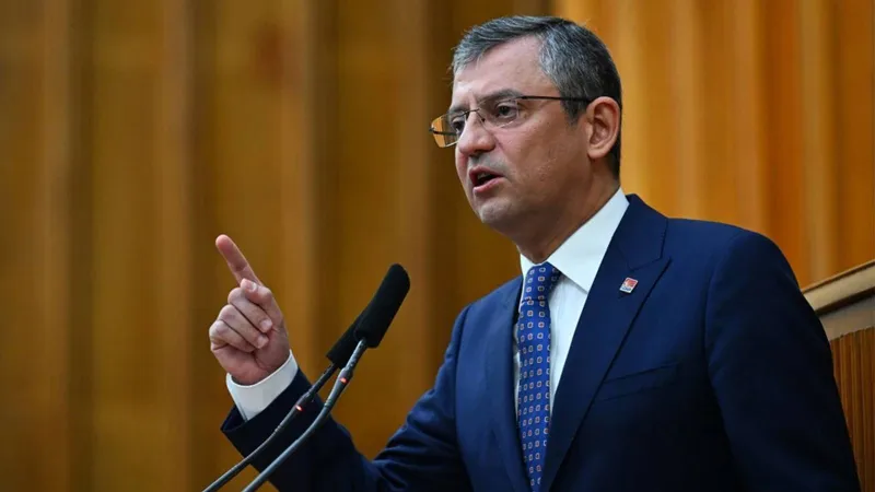 Özgür Özel'den Gençlere Müjde! Beka Sorunu Nasıl Aşılacak?