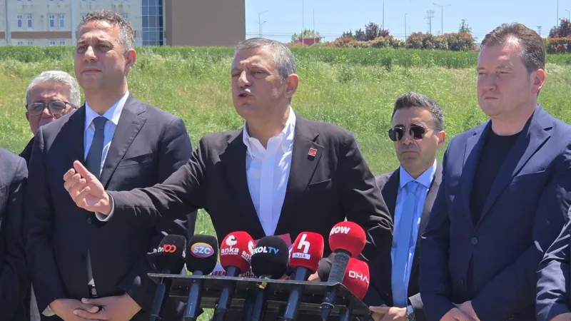 Özgür Özel'den İmamoğlu'na Ziyaret! Silivri'de Neler Konuşuldu?