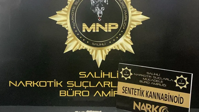 Samsun'da Şok! Daireyi Uyuşturucu Tarlasına Çevirdi!
