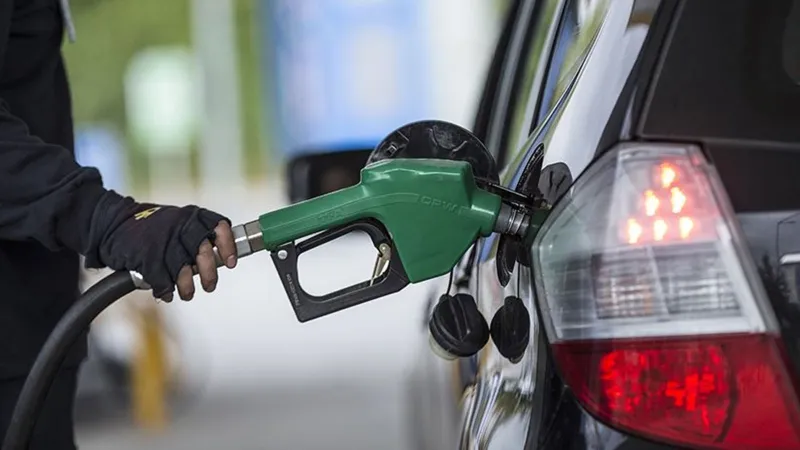 Akaryakıt Fiyatları: Yeni Haftada Benzin ve Motorin Ne Kadar?