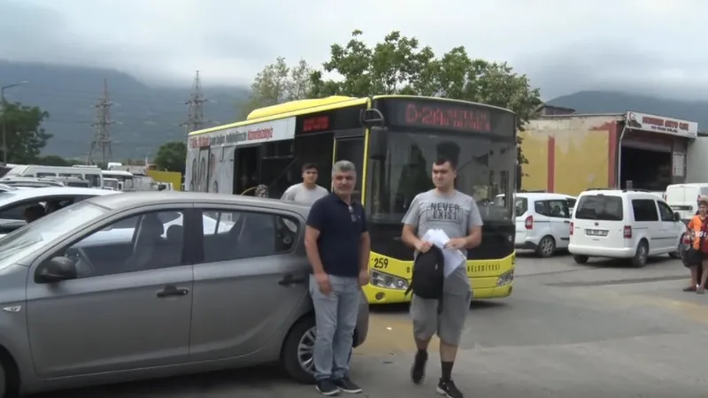 YKS Kahramanı Şoför! Öğrencileri Sınava Yetiştirdi!