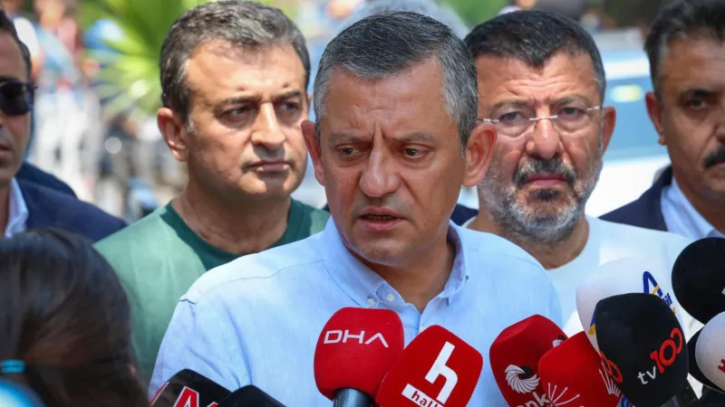 Özgür Özel, İsrail'i kınadı, hükûmete çağrı yaptı: Müsamahakar tutumu, yumuşak dili, cesaretlendirici tavırları bir an önce terk etsinler! 
