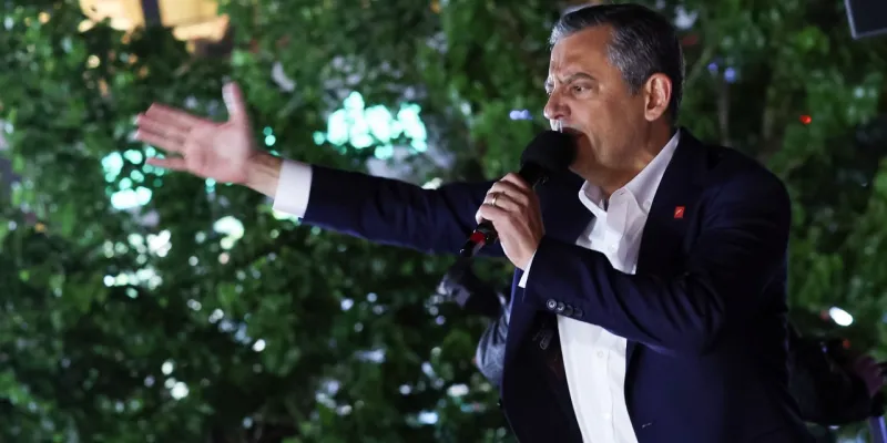 Özgür Özel'den İnfaz Paketine Bomba Yorum: Ellerine Yüzlerine Bulaştırdılar!