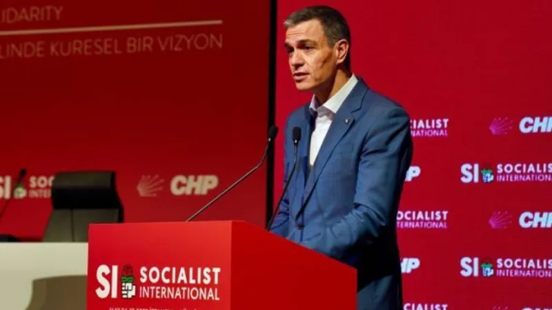 Pedro Sanchez: Aşırı sağ yükselişte, kendimizi güncellemeliyiz