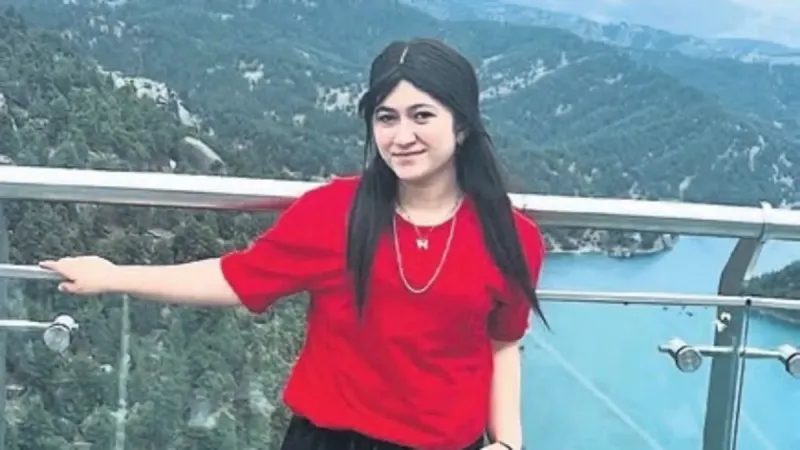Pes etmedi protezle yeniden ayağa kalktı