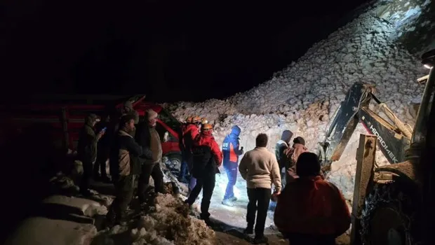 Rize'de Çığ Felaketi! 15 Kişi Ölümden Döndü!