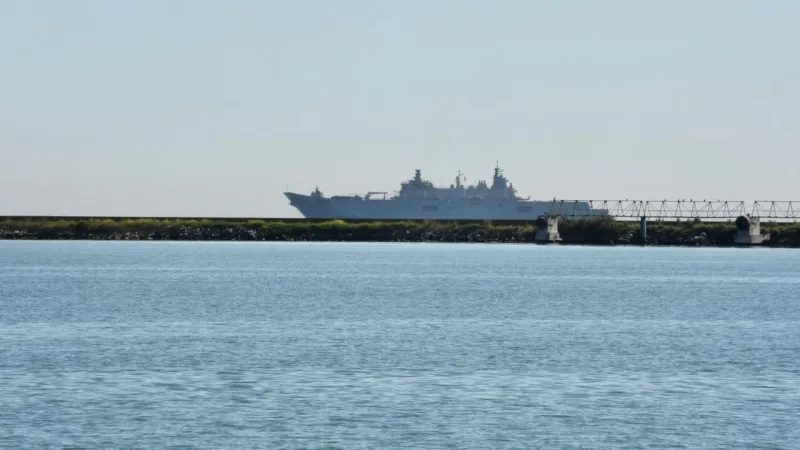 TCG Anadolu gemisi gençlerle Samsun'a ulaştı