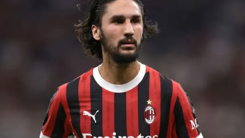Trabzonspor'dan Bomba Transfer Hamlesi! Yacine Adli Geliyor Mu?