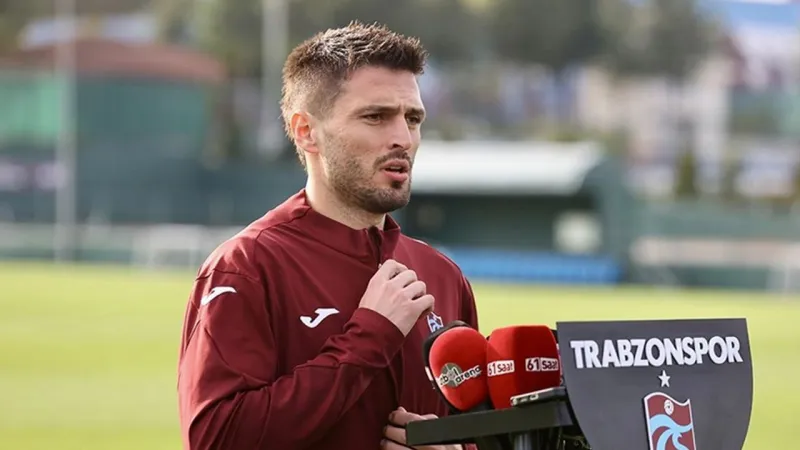 Trabzonsporlu futbolcu Okay Yokuşlu'dan şampiyonluk açıklaması