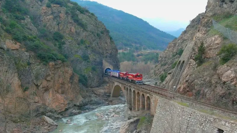 Turistik Karaelmas Ekspresi sonbahar seferlerine başlıyor!