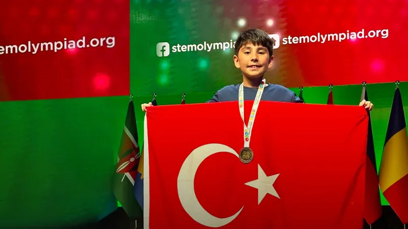 Türkiye'nin gururu oldu, 10 yaşındaki dahi dünya birincisi