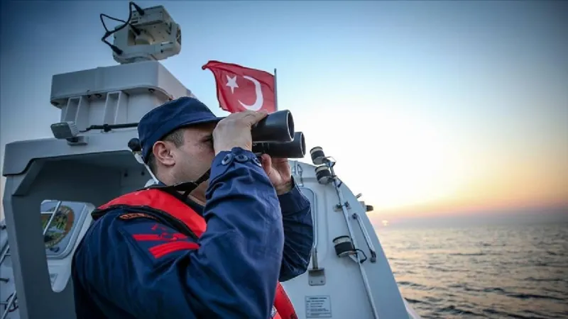 Yürüyüş yaparken mahsur kalanların yardımına Sahil Güvenlik koştu